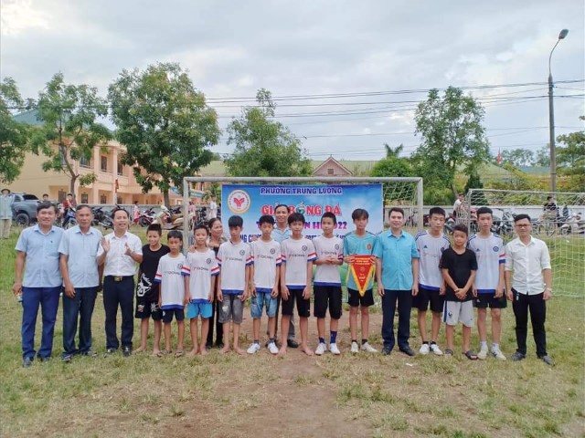 Phường Trung Lương: Đội bóng đá Thiếu niên Tổ dân phố La Giang vô địch năm 2022