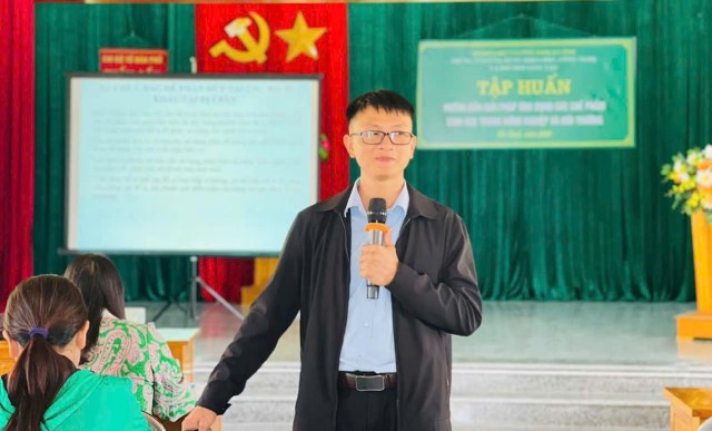 Tập huấn ứng dụng chế phẩm sinh học trong lĩnh vực nông nghiệp và bảo vệ môi trường